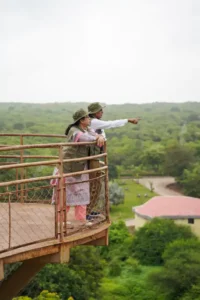 KHABER AAJ KI - कृषि मंत्री शिवराज सिंह चौहान फ्लाइट पकड़ने के चक्कर में पत्नी साधना को साथ ले जाना भूले