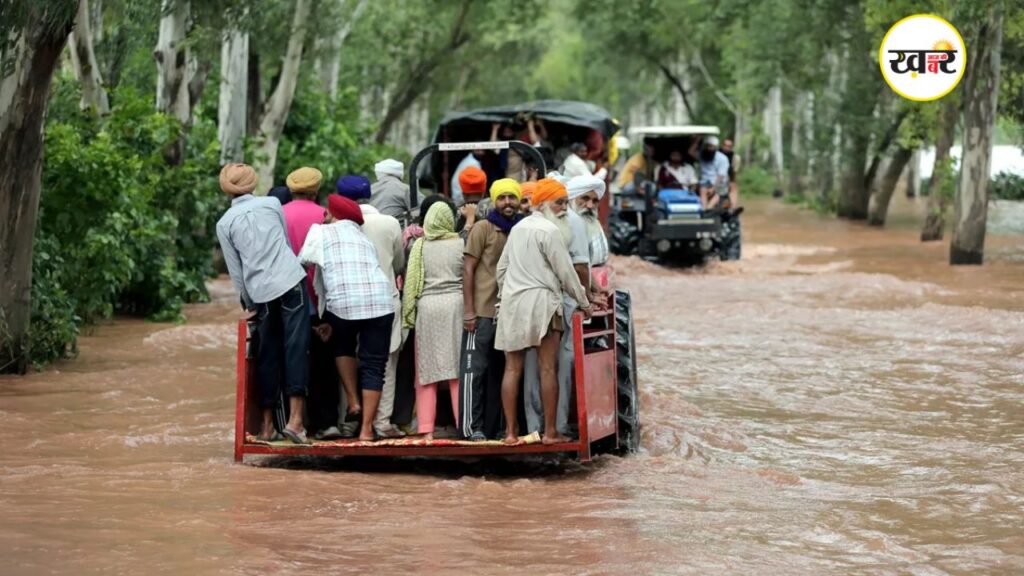 पंजाब बाढ़ से जुझ रहा है