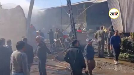 युद्ध के तनाव के बीच ईरान में बड़ा हादसा, न्यूक्लियर प्लांट वाले शहर में सेना का हेलीकॉप्टर हुआ क्रैश युद्ध के तनाव के बीच ईरान में बड़ा हादसा