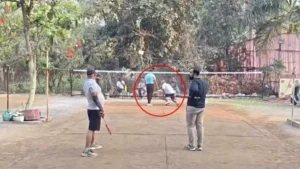 बैडमिंटन खेलते खेलते गई जान video viral