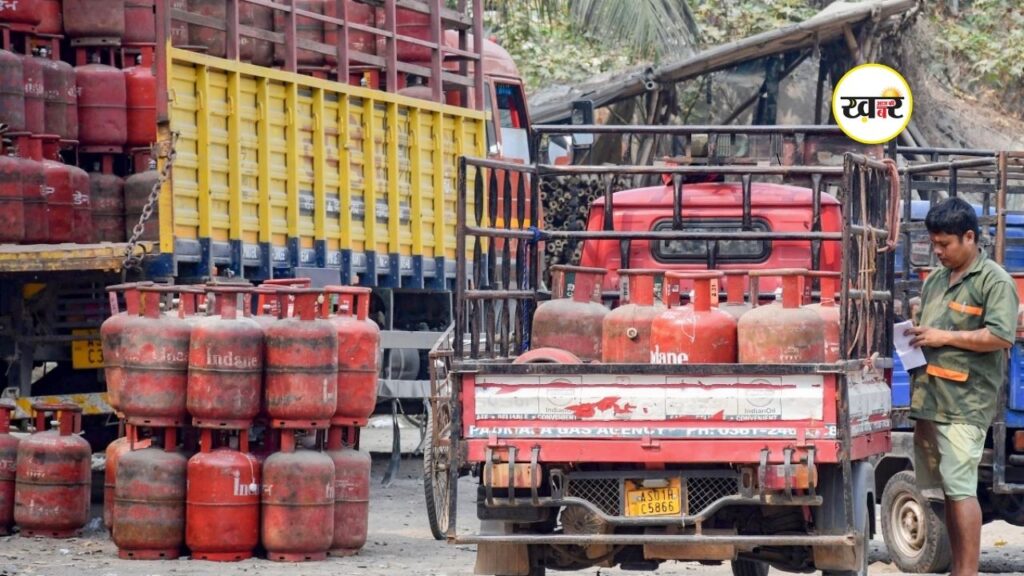 देश में सिलेंडरों की कोई कमी नहीं