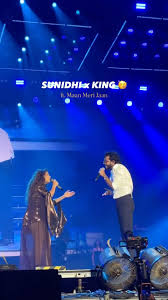 King की सरप्राइज एंट्री, Sunidhi Chauhan संग स्टेज पर दिया धमाकेदार परफॉर्मेंस