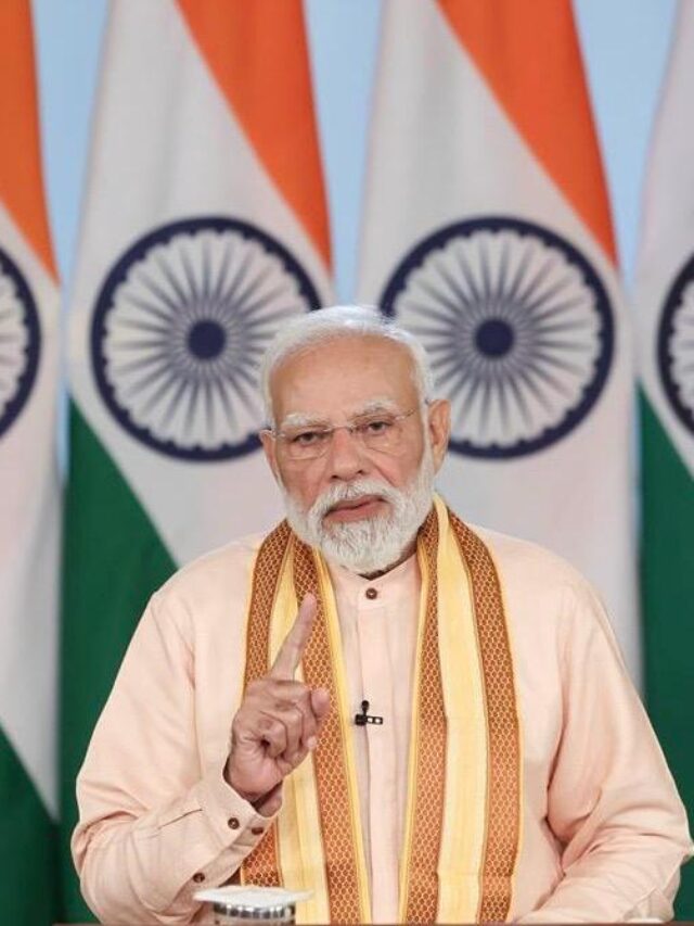 बंगाल में ‘मां-माटी’ पर पीएम मोदी का वार