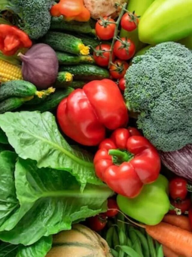 इन सब्जियों को कच्चा ना खाएं जानिए सेहत को क्यों हो सकता है नुकसान