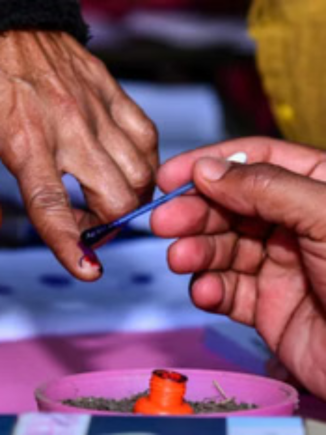 पश्चिम बंगाल में 15 मतदान केंद्रों पर री-पोलिंग शुरू