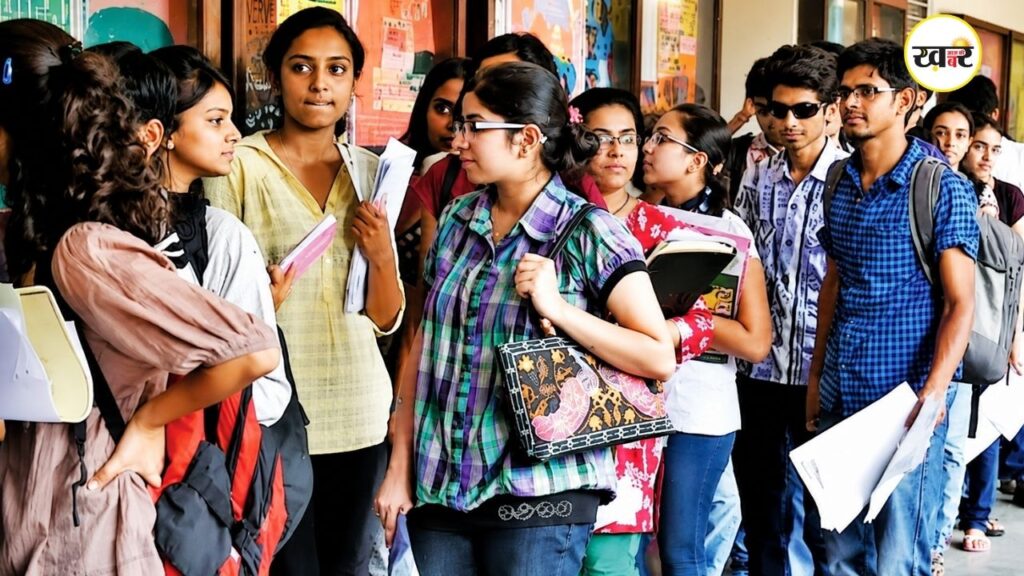 दिल्ली यूनिवर्सिटी में एडमिशन की दौड़ शुरू