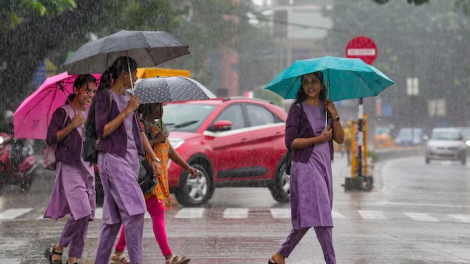 भारी बारिश, आंधी-तूफान और तेज हवाओं का अलर्ट 