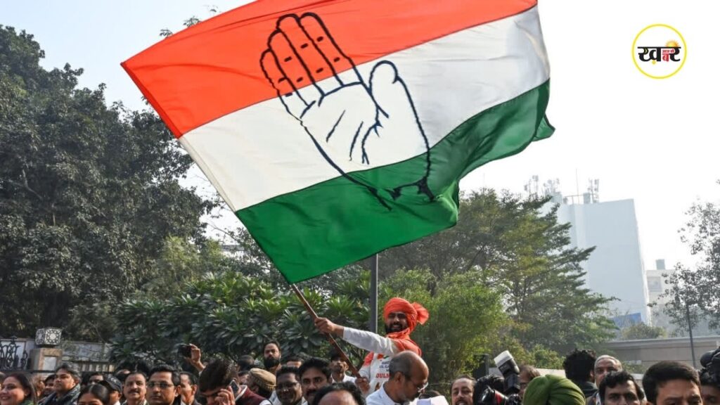 मालदा में पार्टी कार्यालय के बाहर जमकर हंगामा
