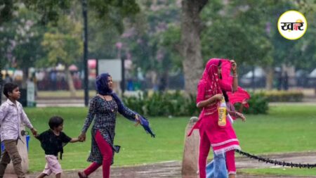 Delhi Weather News: दिल्ली-एनसीआर में झमाझम बारिश से बदला मौसम, अगले 5 दिनों तक राहत की बारिश का अनुमान