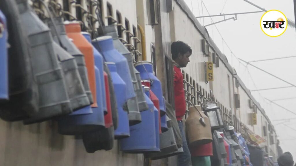 Maharashtra Milk Price: दूध हुआ महंगा! महाराष्ट्र में 11 अगस्त से लागू होंगे नए रेट, जानिए कितना बढ़ा भाव महाराष्ट्र में दूध के दाम बढ़े
