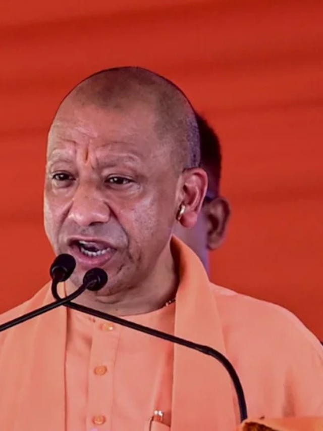 Uttar Pradesh News: मछली भोज विवाद में CM योगी पर अजय राय का पलटवार, कोर्ट पहुंचा मामला