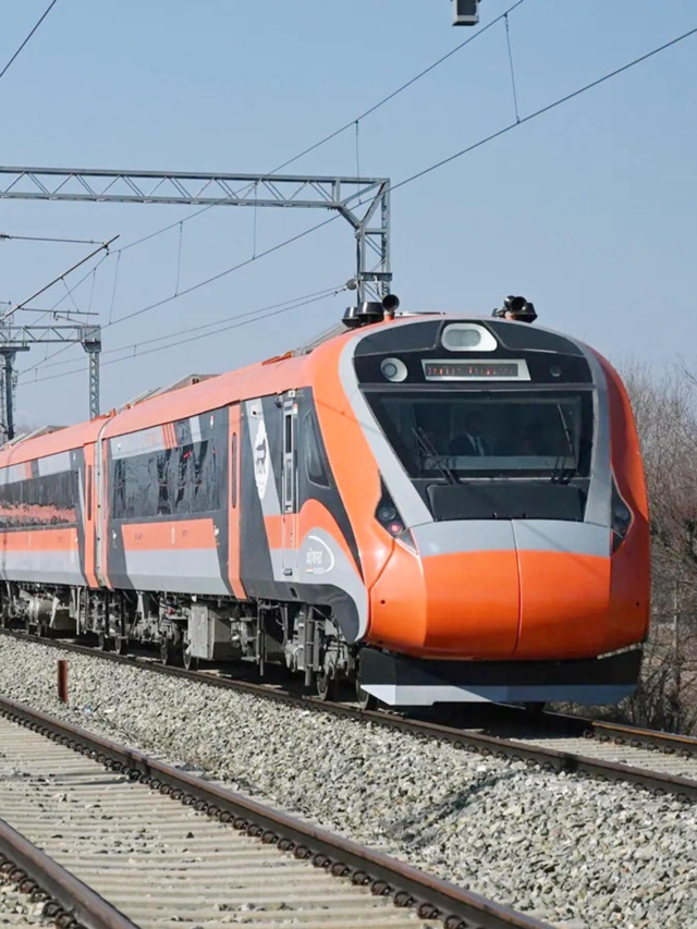 Vande Bharat Sleeper Train: रेल यात्रियों को बड़ी सौगात, अब रात का सफर होगा और आरामदायक