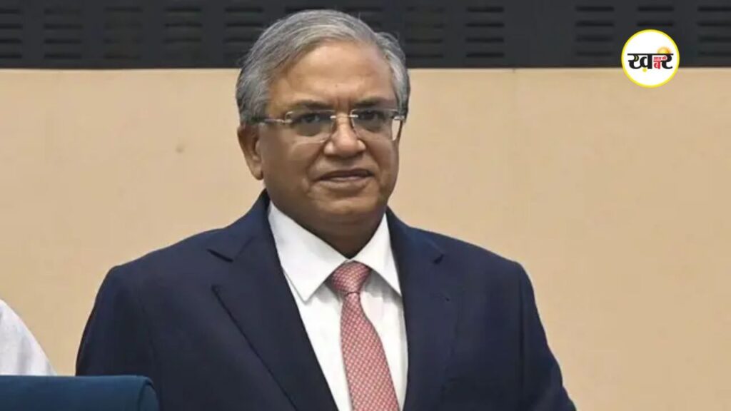  EC ऑफिस के बाहर रोका पूर्व अफसरों का दल